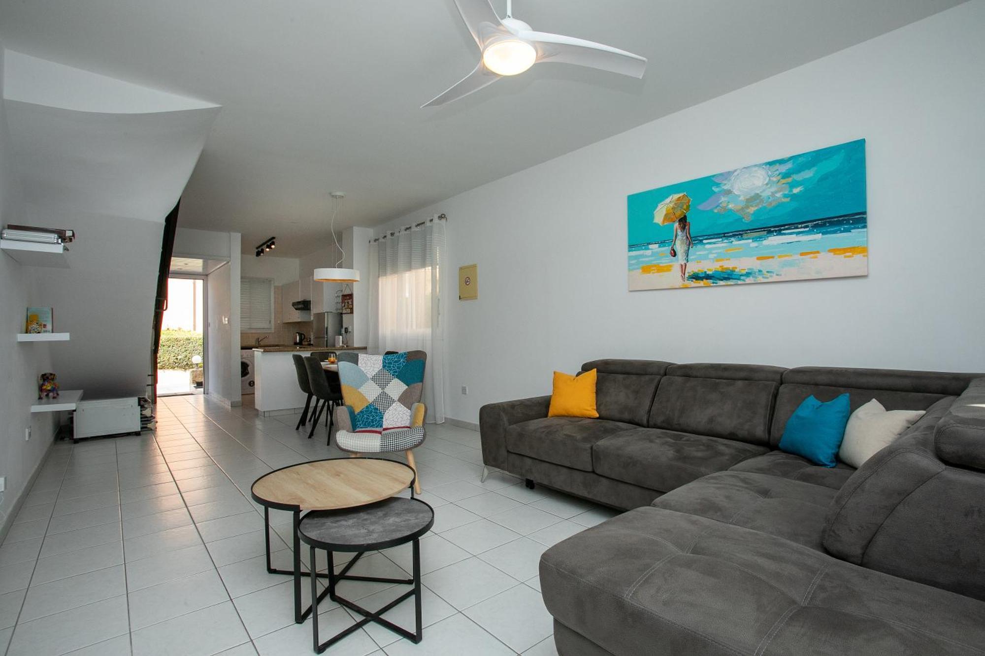 Casa Del Sol Townhouse In Iris Village Paphos Exterior photo