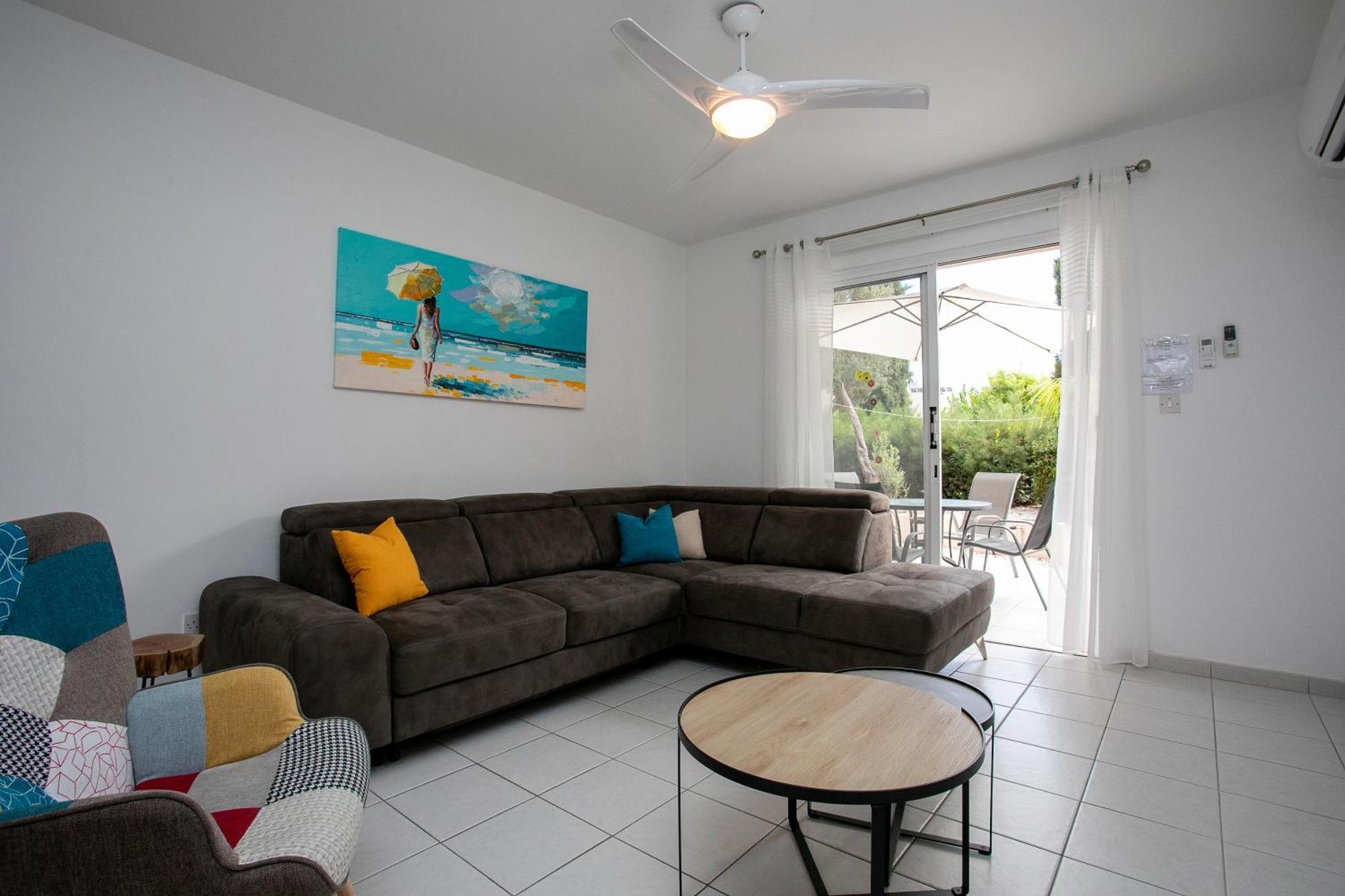 Casa Del Sol Townhouse In Iris Village Paphos Exterior photo