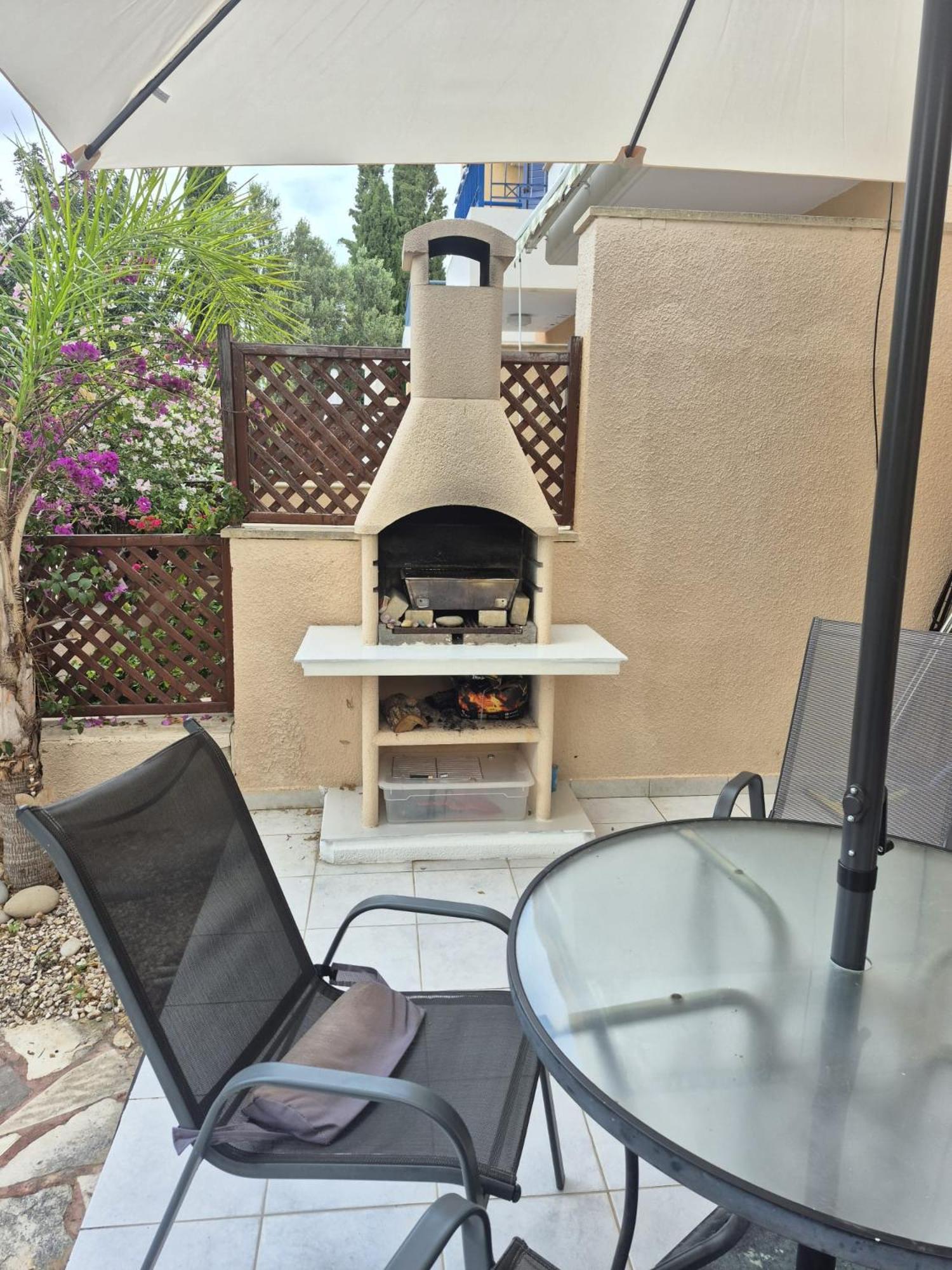 Casa Del Sol Townhouse In Iris Village Paphos Exterior photo